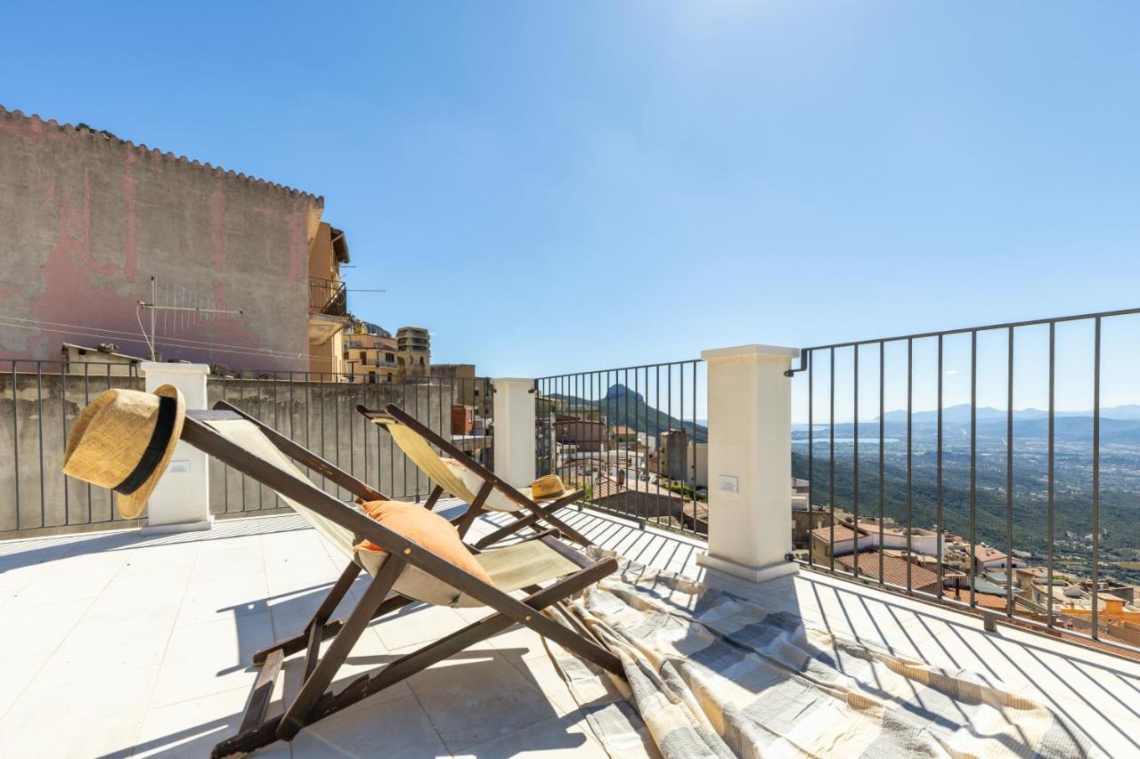 Monte Forru Apartman Baunei Kültér fotó